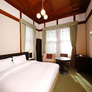 Standard Main Wing King Room
